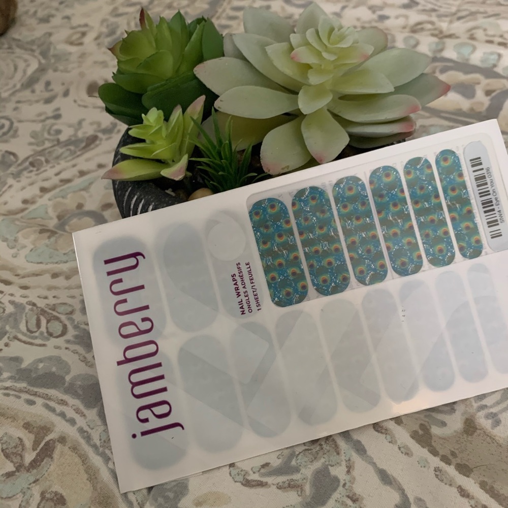 Jamberry Nail Wraps-Eye On You